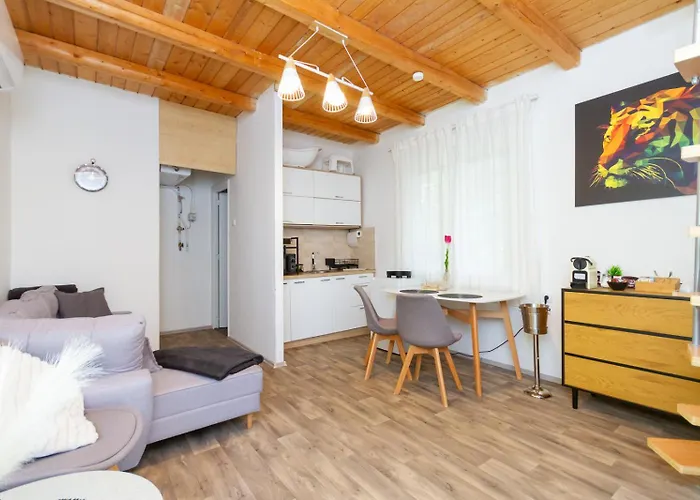 Hilltop Wellness Haven W Ac & Jacuzzi By Nw Apartament *